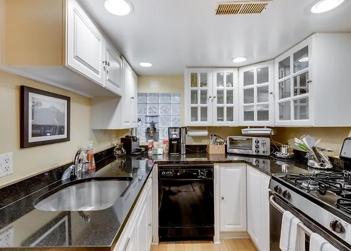 Apartment Relax In Winter Park - Will The Garden Access And The Classic, Comfortable Feeling Apts Chicago